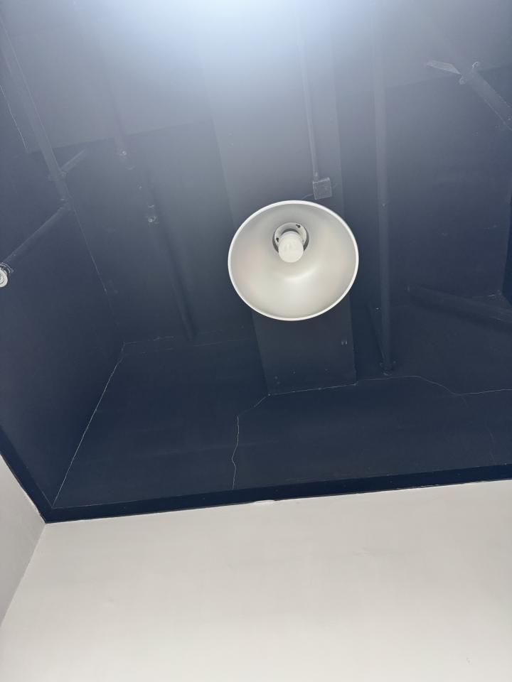 燈飾維修工作照片