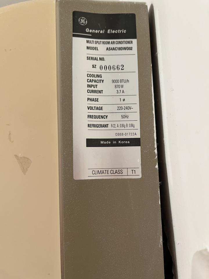冷氣維修工作照片