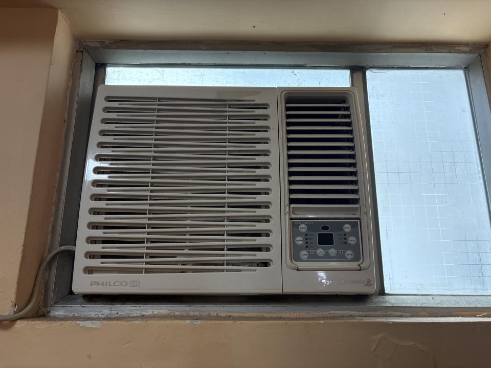 冷氣維修工作照片