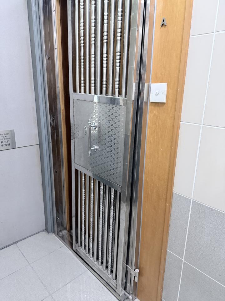 捲閘維修工作照片