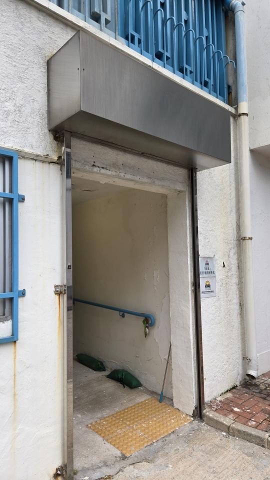 捲閘維修工作照片