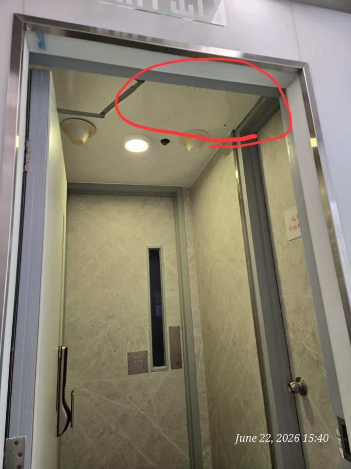 天花工程工作照片