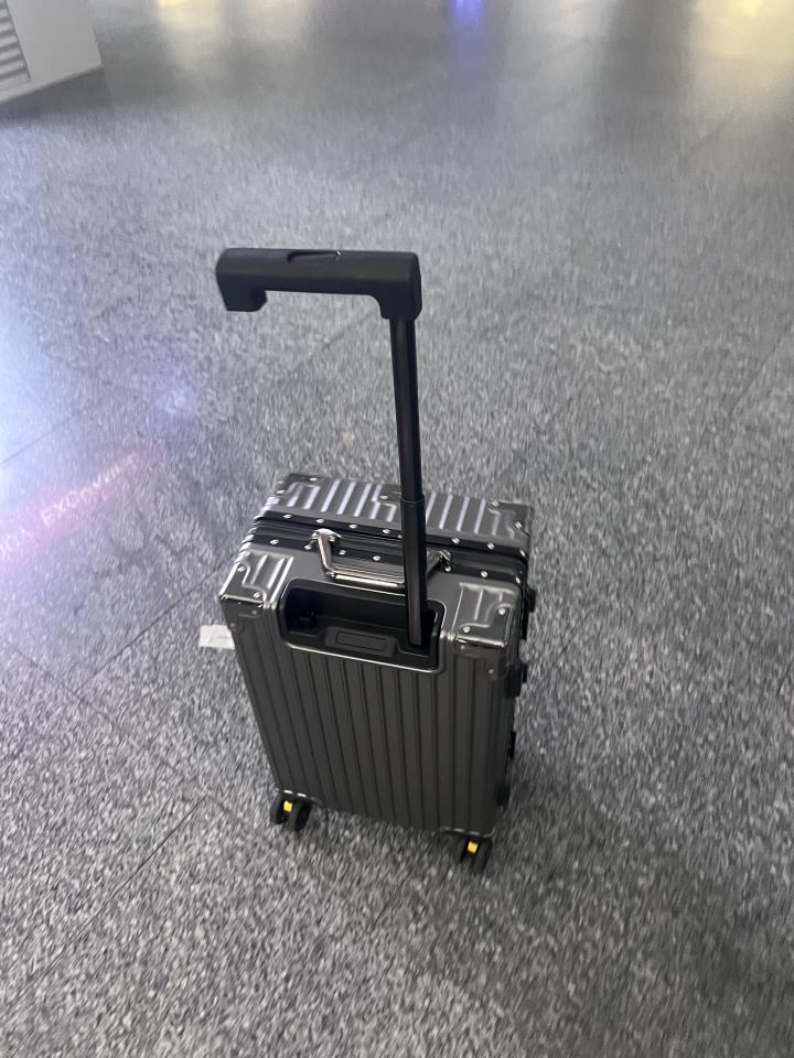 Luggage RepairJob photo