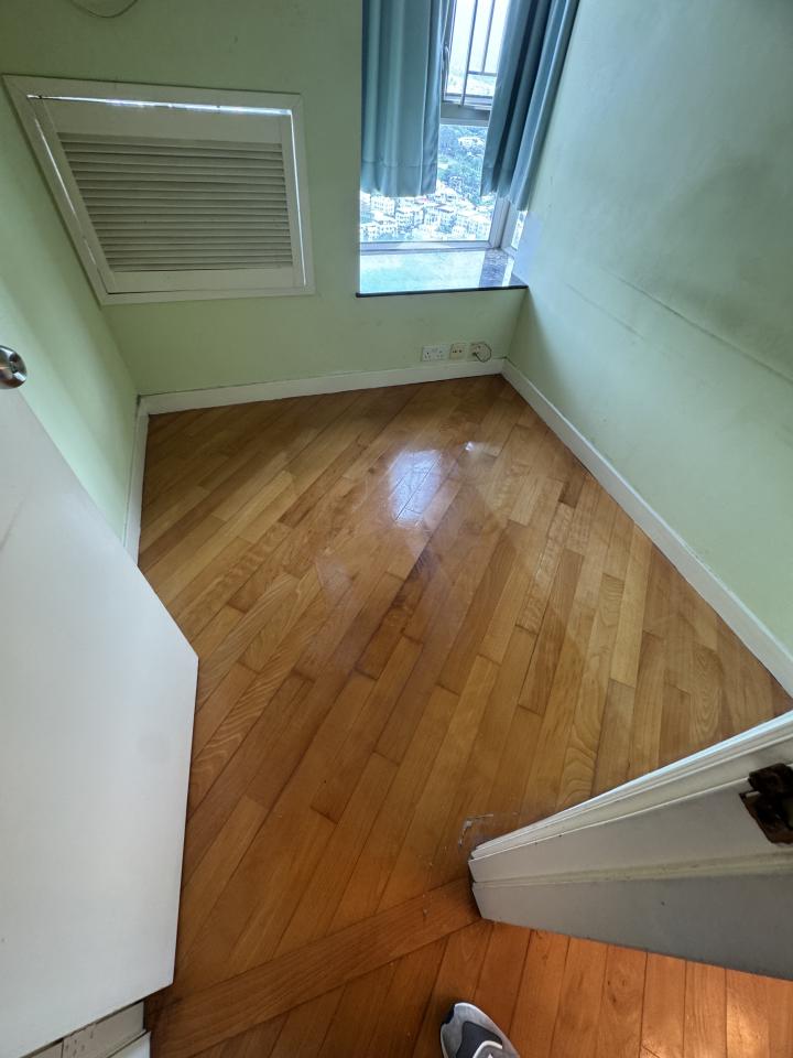 Floor PolishingJob photo