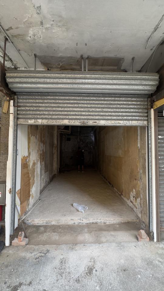 Iron DoorJob photo