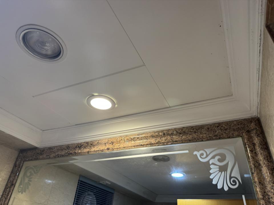 天花工程工作照片