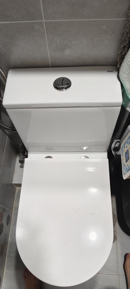 Toilet Installation & RepairJob photo