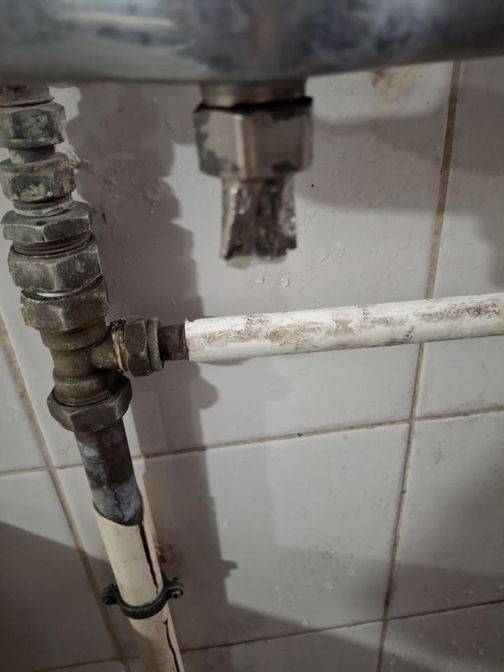 Faucet Repair & InstallationJob photo
