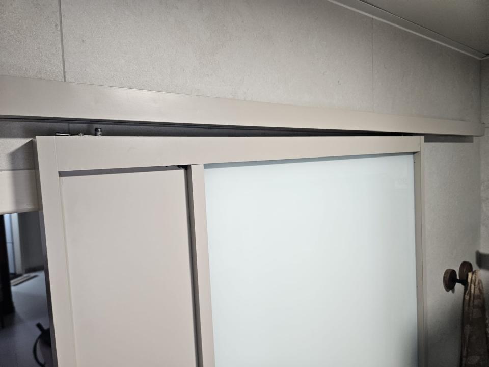 Door repairJob photo