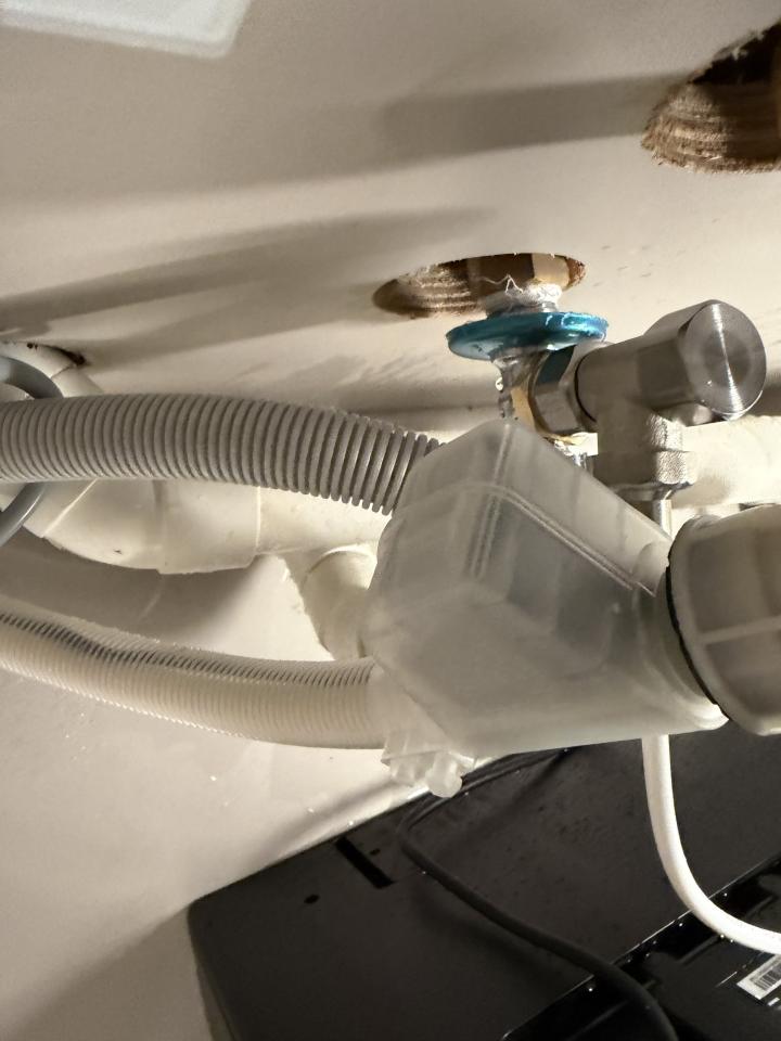 Electricity & PlumbingJob photo