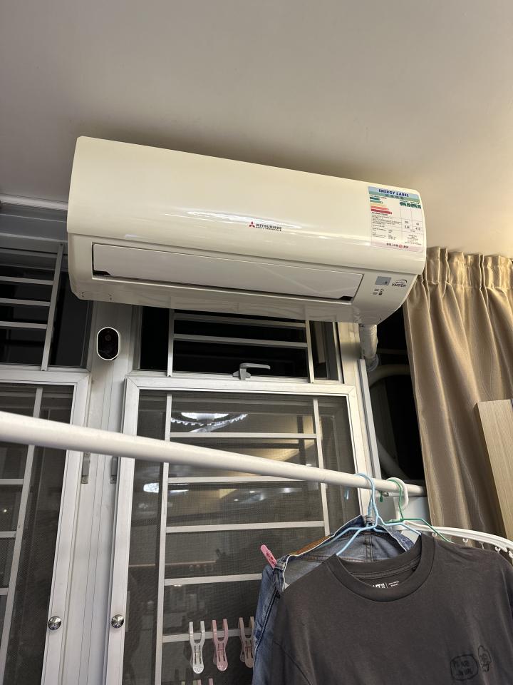冷氣維修工作照片