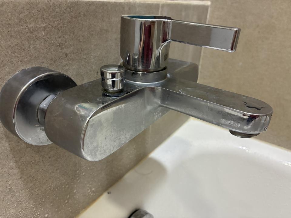水龍頭安裝工作照片