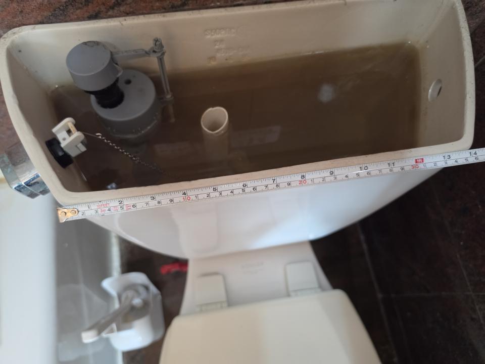 馬桶安裝工作照片