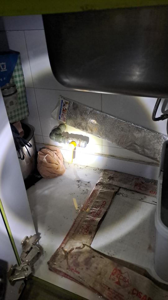 水龍頭安裝工作照片