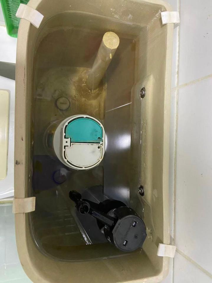 馬桶安裝工作照片