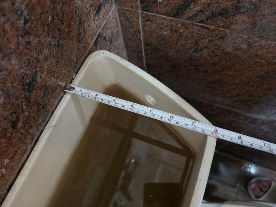 馬桶安裝工作照片