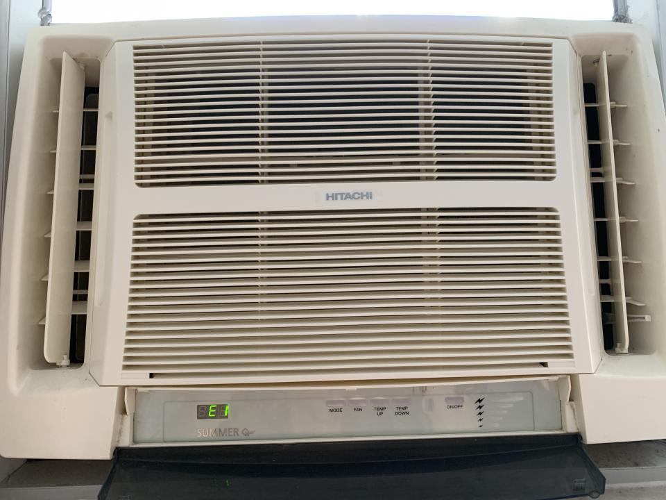 冷氣維修工作照片