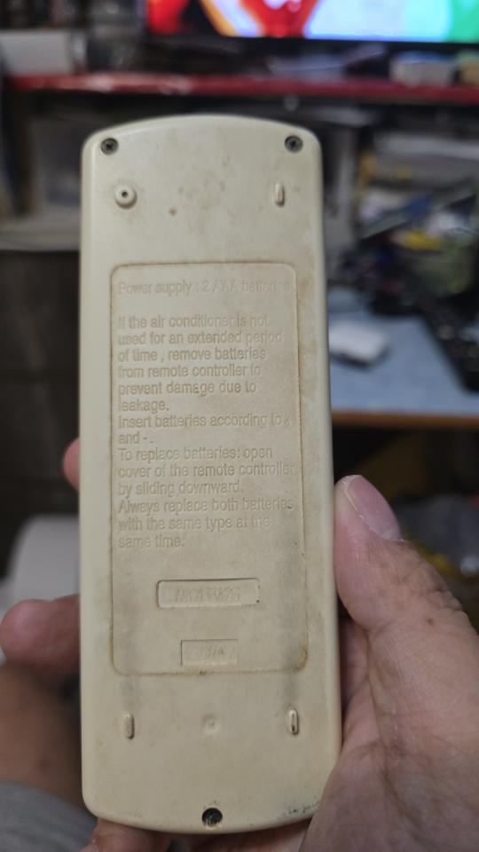 冷氣維修工作照片