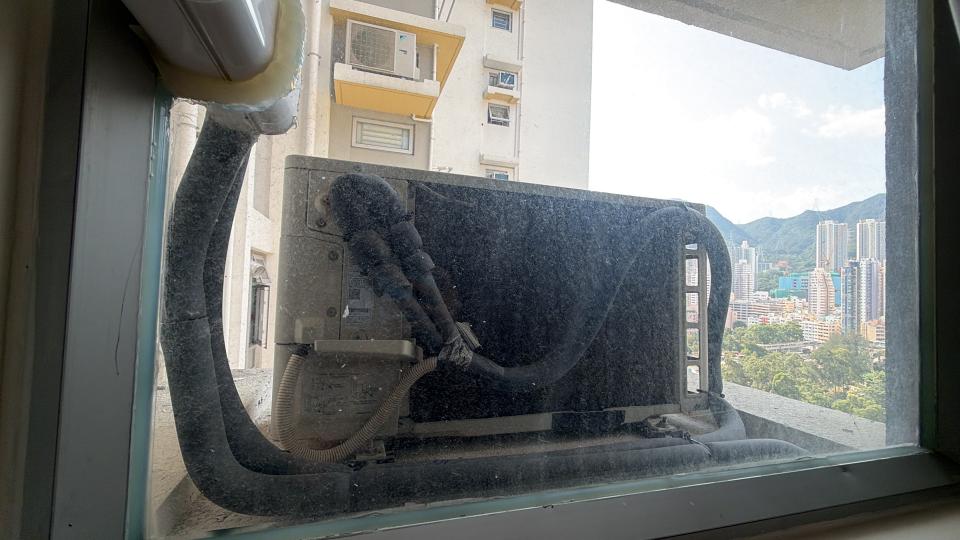 冷氣維修工作照片