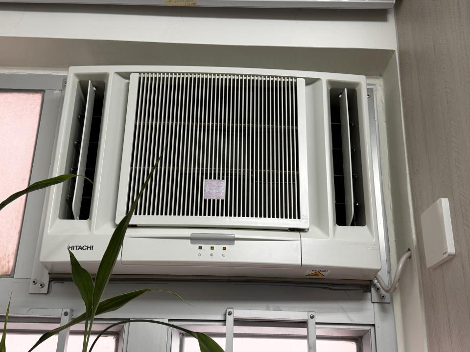 冷氣維修工作照片