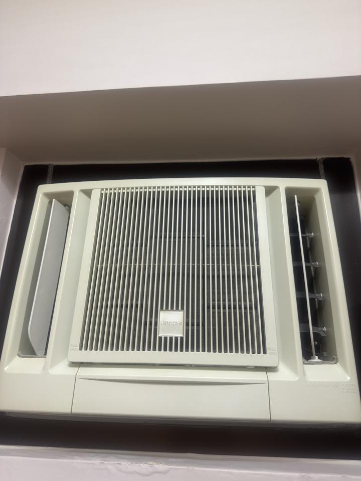 冷氣維修工作照片