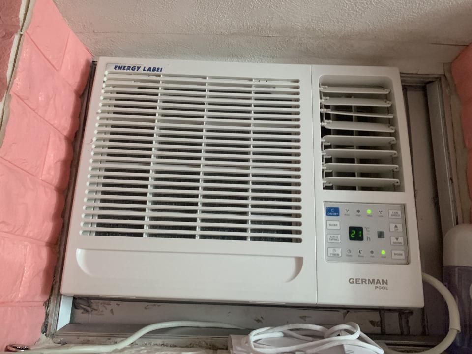 冷氣維修工作照片