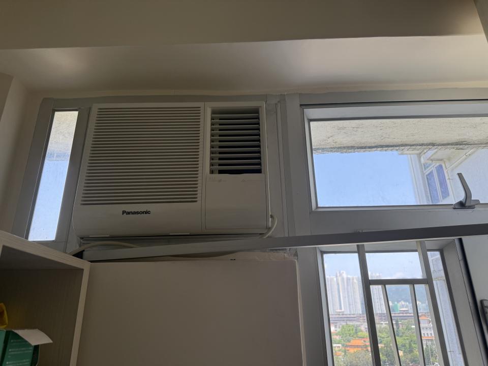 冷氣維修工作照片