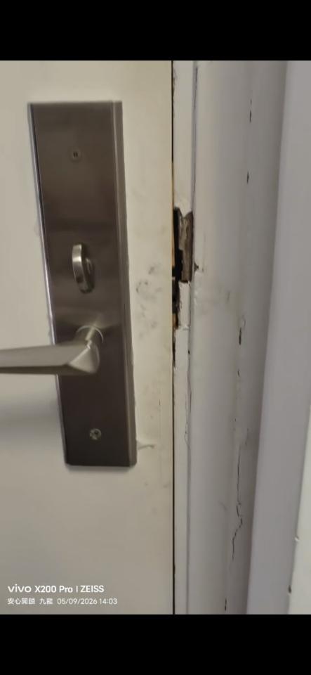大門安裝工作照片