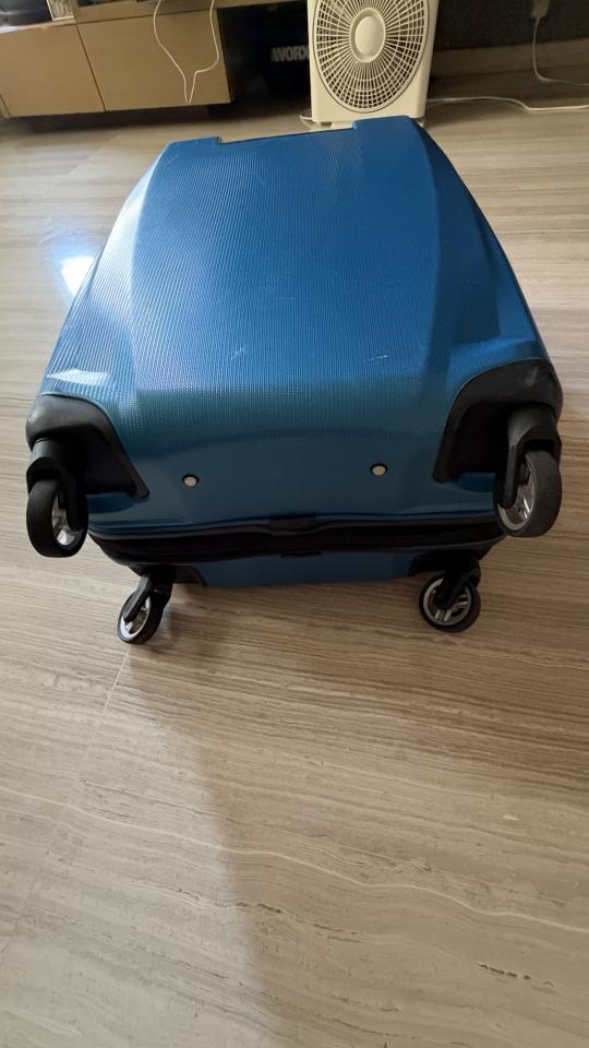 行李箱維修工作照片
