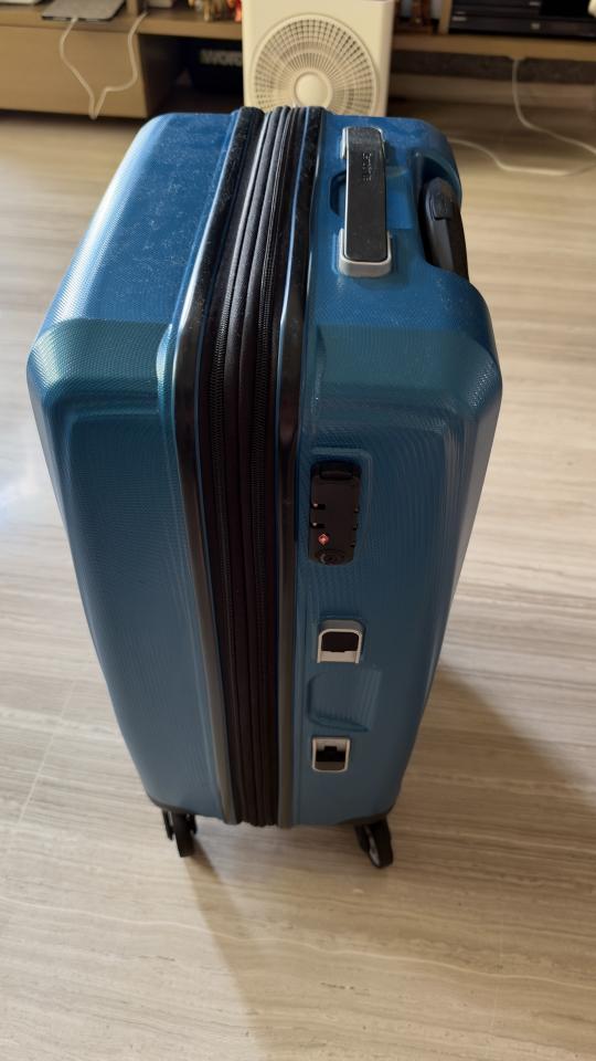 行李箱維修工作照片