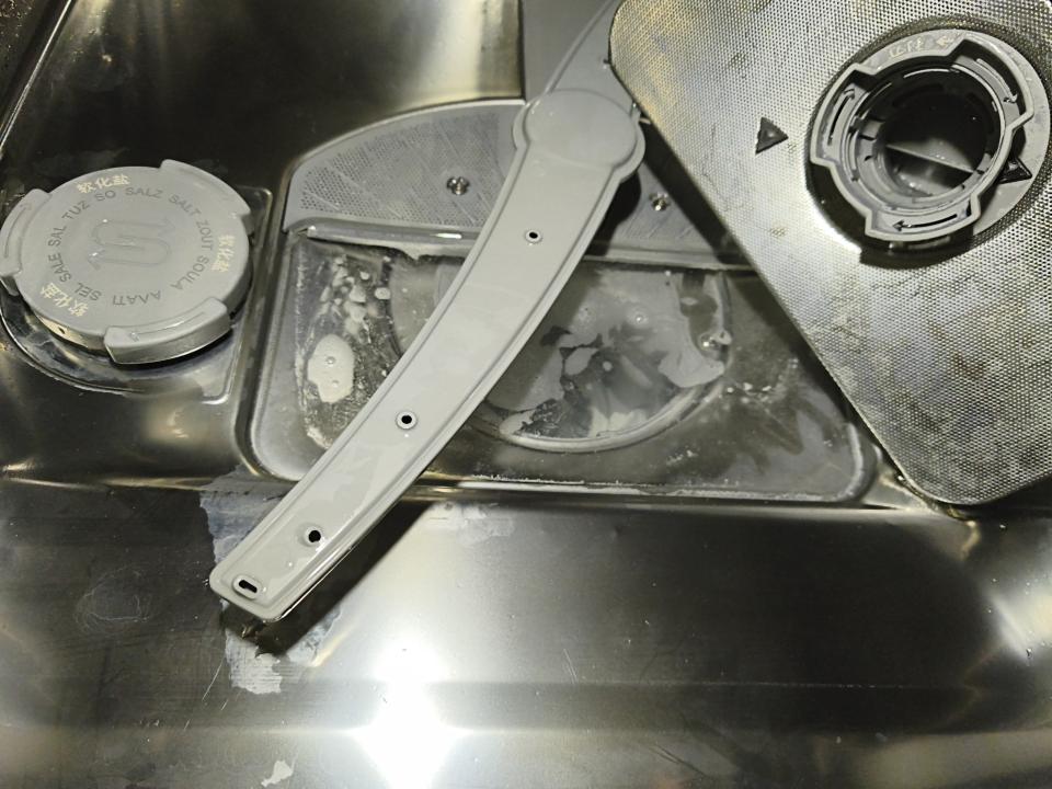 洗碗機安裝工作照片