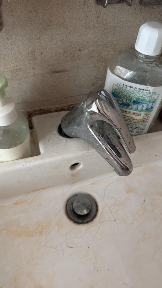 水龍頭安裝工作照片