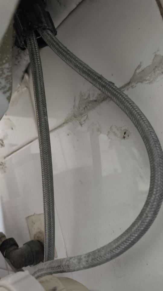 水龍頭安裝工作照片