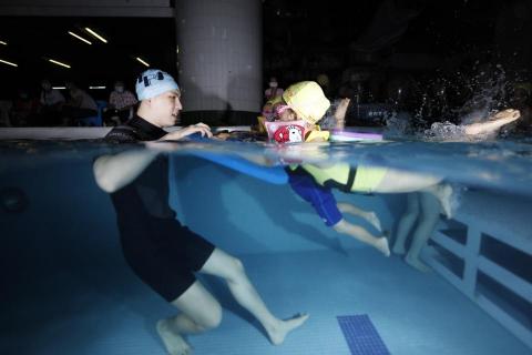 博浚體育會 Leo sir - 兒童游泳班