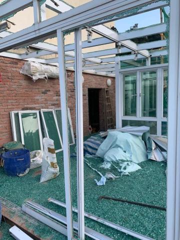 均輝清拆工程公司 - 清拆僭建物