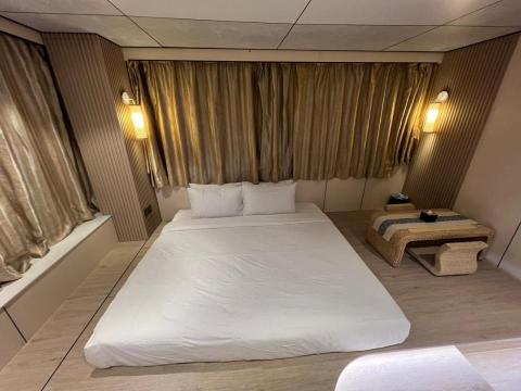 Jack Wong - 木地台,天花,墻面板