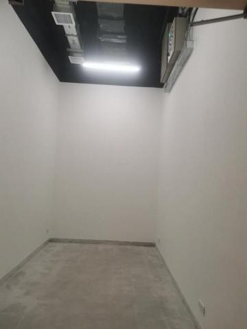 新创艺工程公司 - 天花喷黑