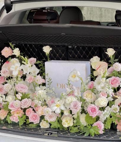 Yuko Lee - 後車箱求婚佈置