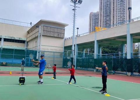 USPTA, ATPCA 持牌網球教練 黎sir -  USPTA, ATPCA 持牌網球教練 黎sir -