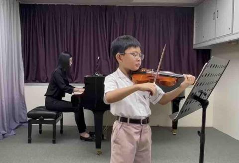 Miss Yuen -  Miss Yuen -