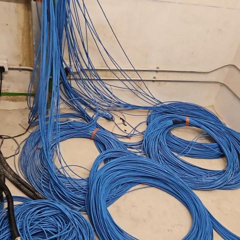 tsui wei yin - 穿線