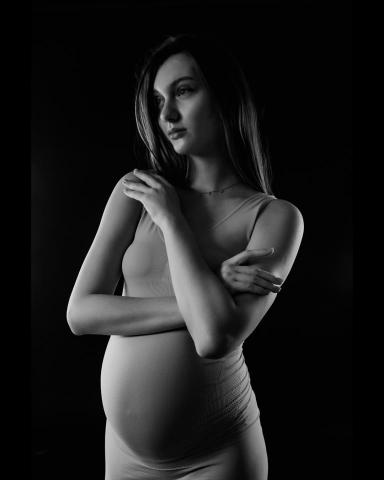 Daisy Siu - maternity studio photography