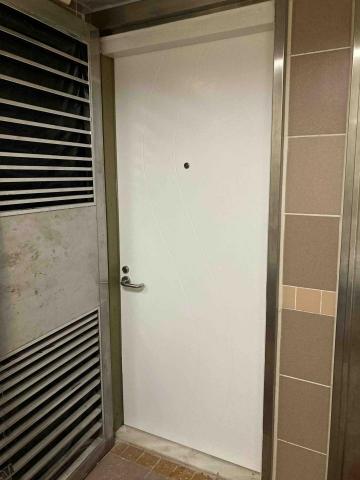 金師傅水電冷氣維修裝修 -  安裝大門 PD門 巴士門 浴屏 金師傅水電冷氣維修裝修 -  安裝大門 PD門 巴士門 浴屏