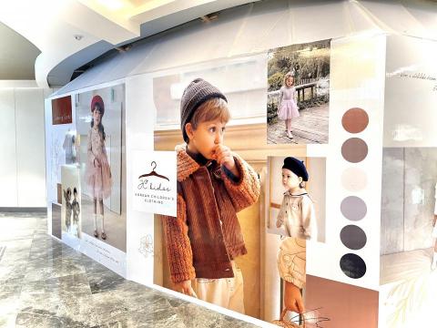 Eugene Yip - Construction hoarding production
裝修圍板設計及製作