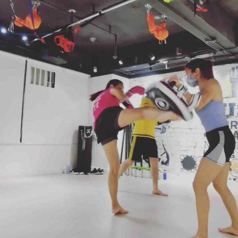 Amy Chan - 成人泰拳班