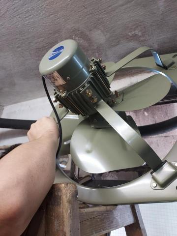 小友晴仔 - 安裝抽氣風扇 小友晴仔 - 安裝抽氣風扇