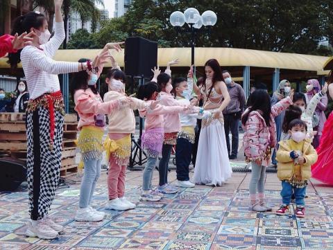 Mystery belly dance academy (M -  Mystery belly dance academy (M -