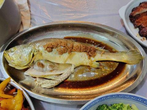 蘇菲 -  豆醬蒸黃花魚