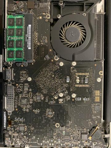 PT Production(Hong Kong) - 協助客戶MacBook Pro 2012 更換螢幕, keyboard, mouse,加Ram,Speaker PT Production(Hong Kong) - 協助客戶MacBook Pro 2012 更換螢幕, keyboard, mouse,加Ram,Speaker