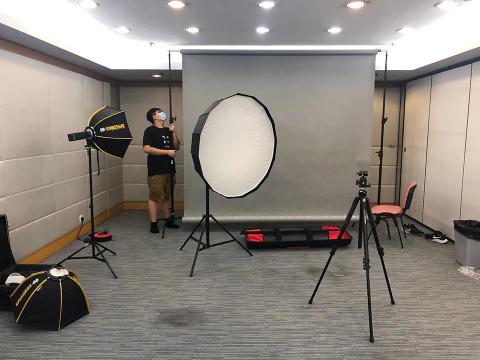 CANTONBROS - Corporate Headshot Photography Setup
